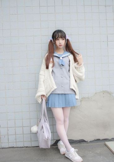 欧美大牌西装图片欣赏_720超清免费观看